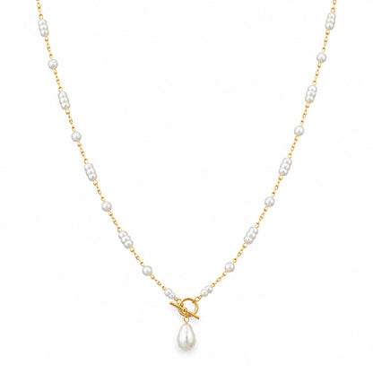 Jocelyn Necklace in 18K gold-plated stainless steel with pearl, worn
