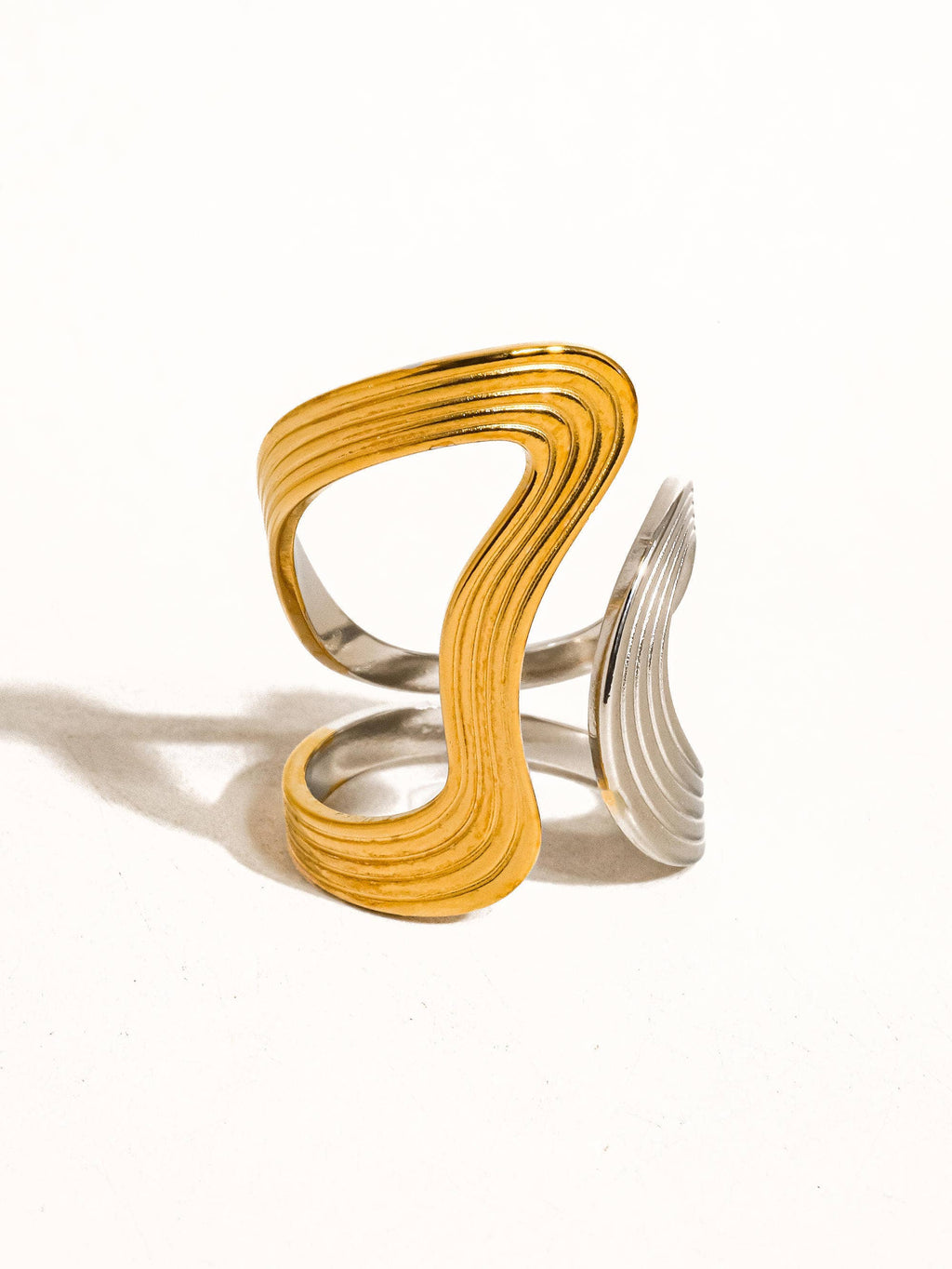 Anne Ring