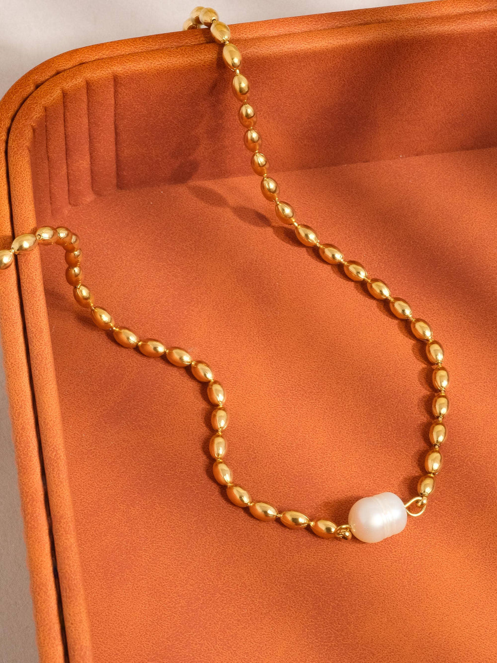 Aliw Necklace