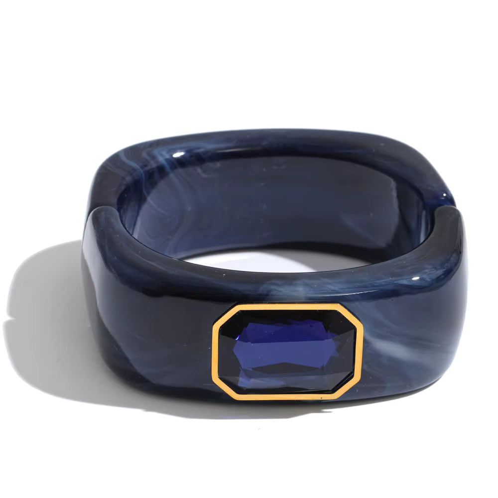 Josie Bangle
