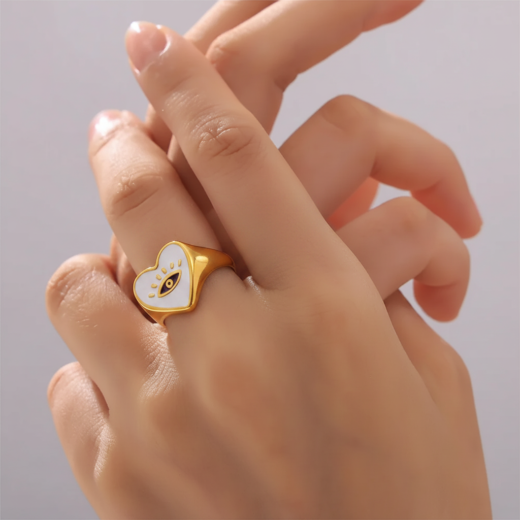 Sabrina Heart Ring