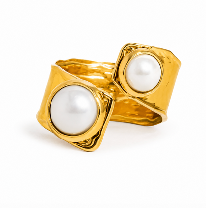 Pahina Ring in 18K gold-plated stainless steel with pearl