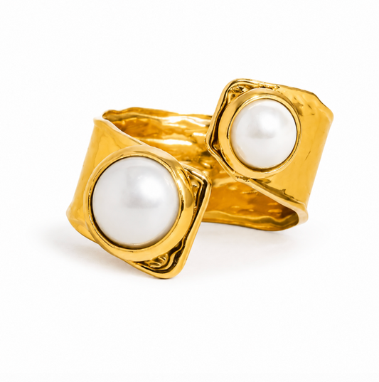 Pahina Ring in 18K gold-plated stainless steel with pearl