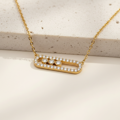 Macro horizontal pendant detail